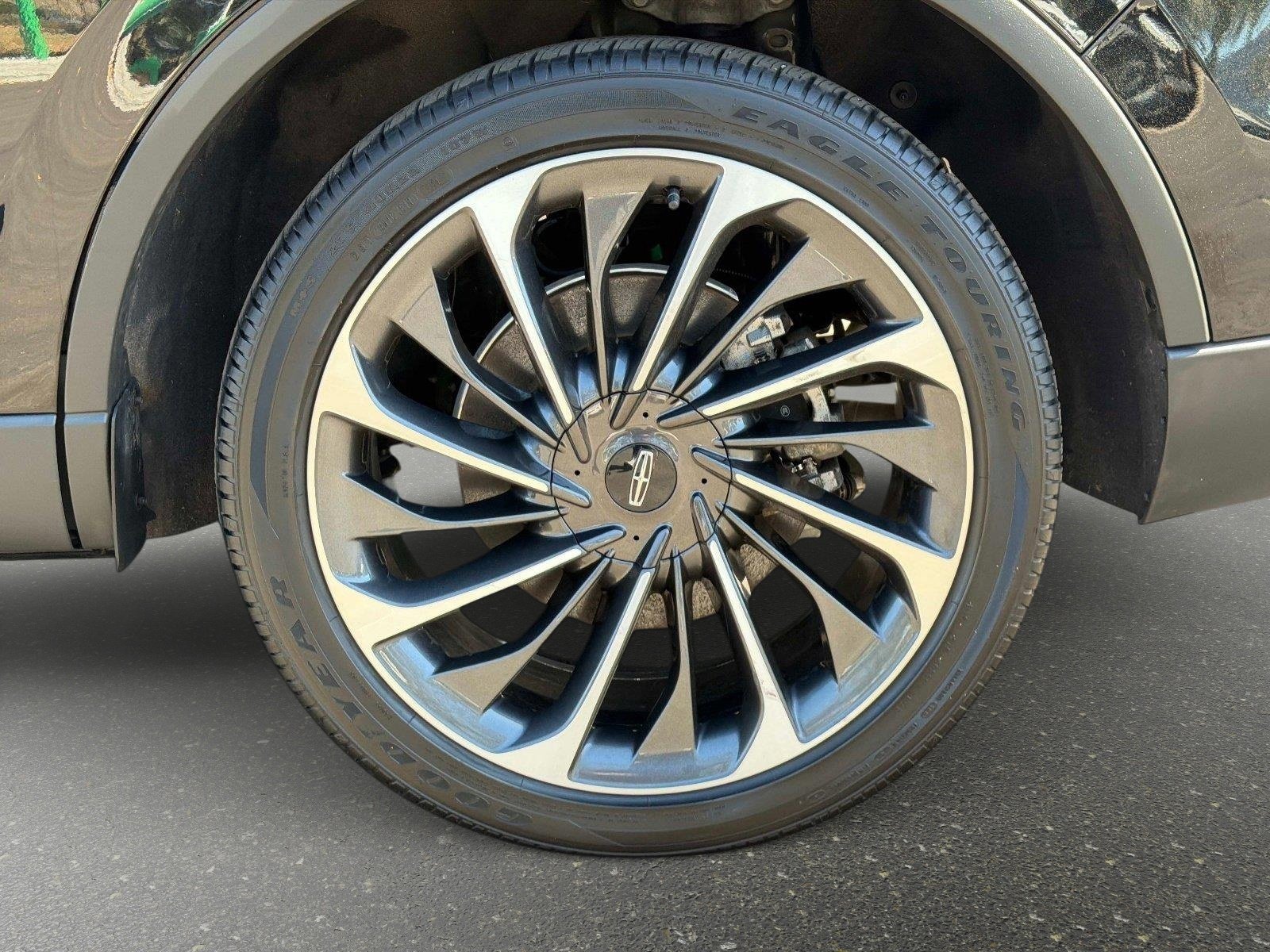 Used 2025 Lincoln Aviator Reserve w/ Equipment Group 201A AWD/4WD image 20
