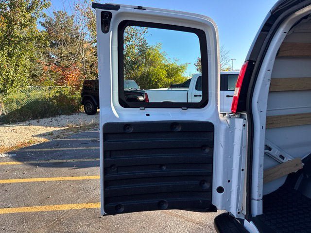 Used 2025 GMC Savana 2500 w/ Driver Convenience Package RWD image 18