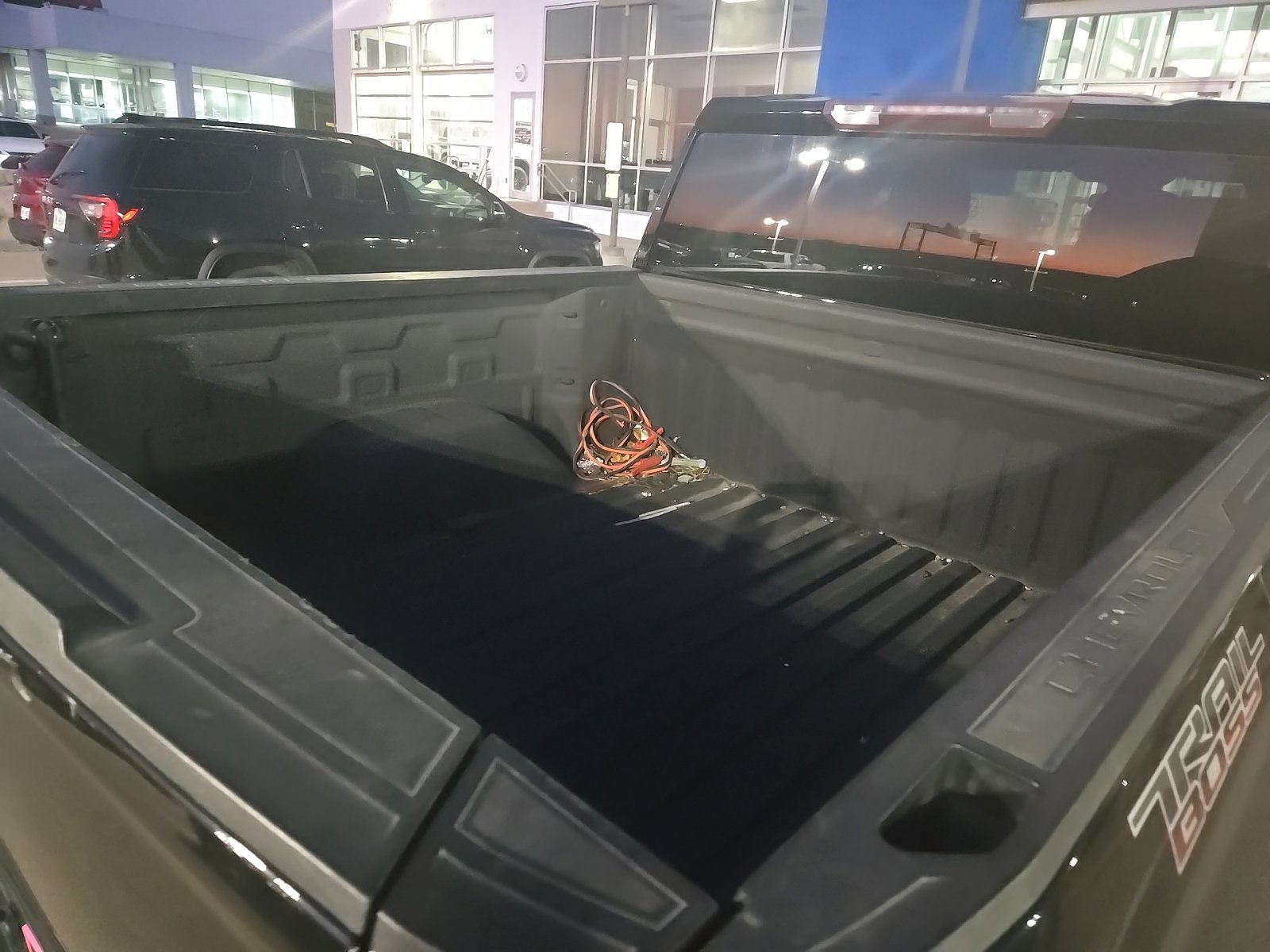 Used 2022 Chevrolet Silverado 1500 LT Trail Boss AWD/4WD image 8
