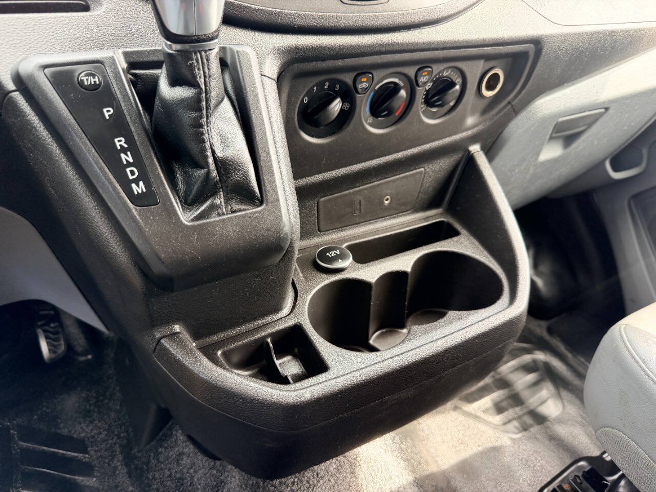 Used 2016 Ford Transit 250 130 Low Roof RWD image 35