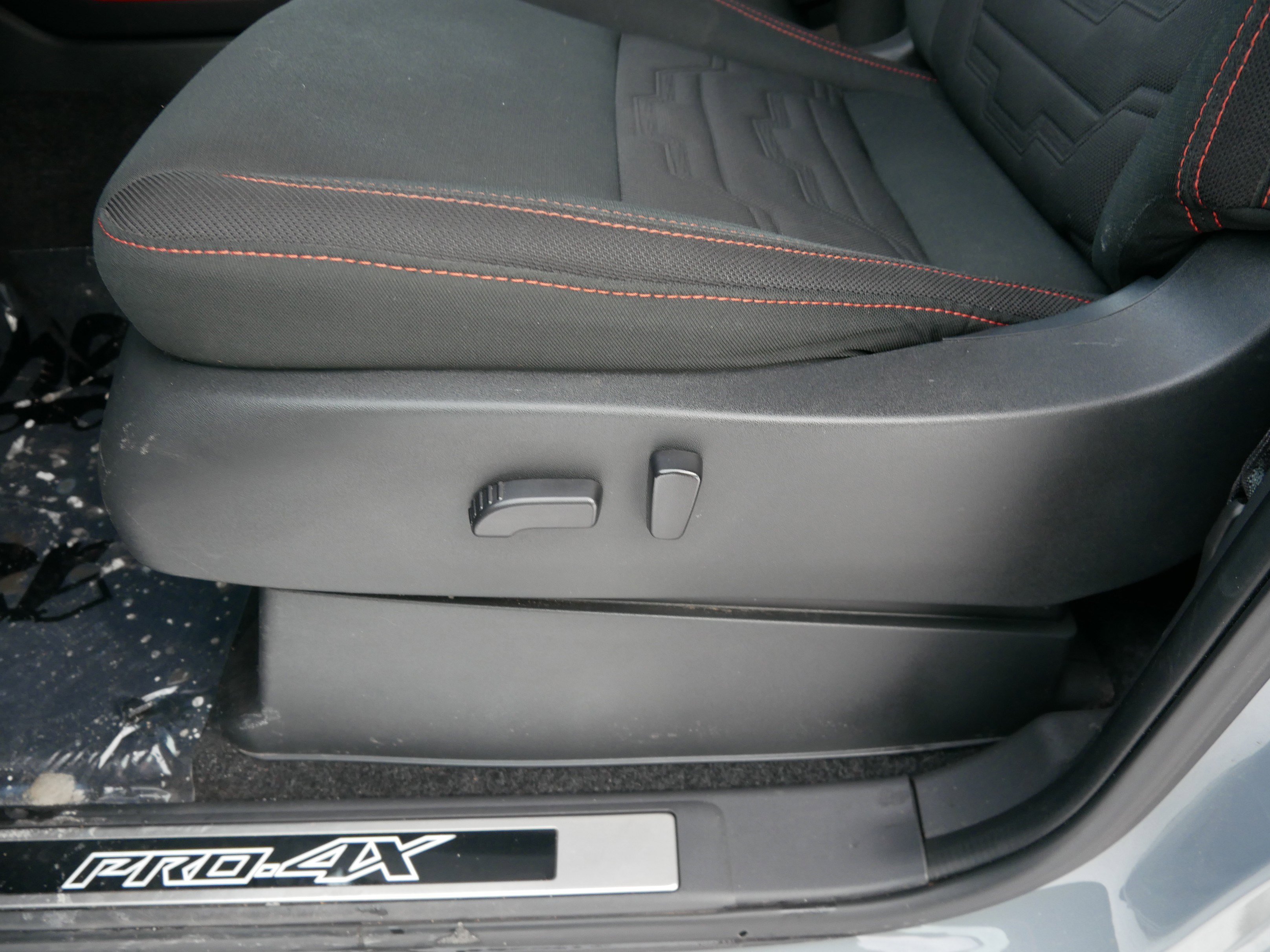 Used 2023 Nissan Frontier PRO-4X w/ Pro Convenience Package image 20