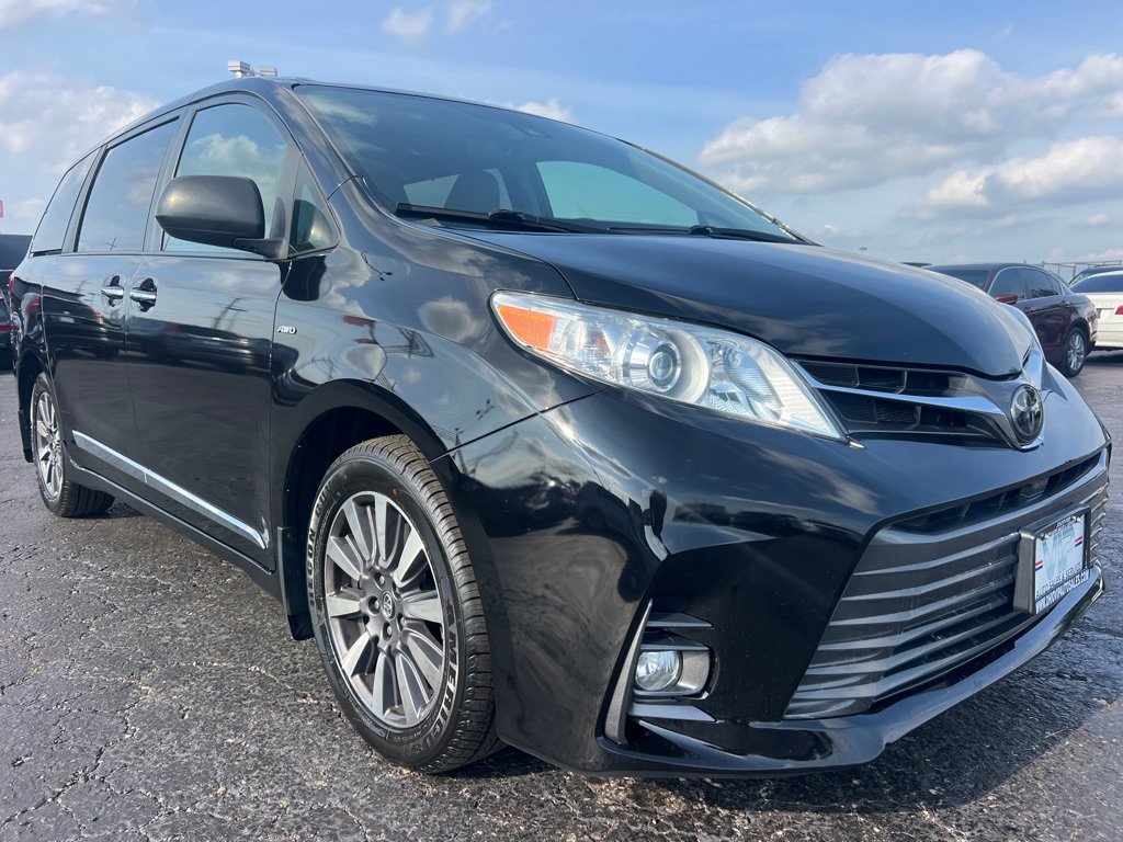Used 2020 Toyota Sienna XLE