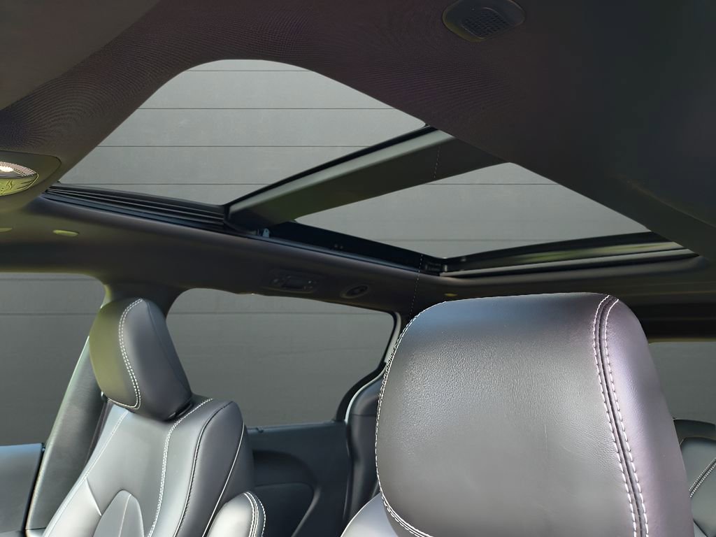 New 2026 Chrysler Pacifica Select image 22