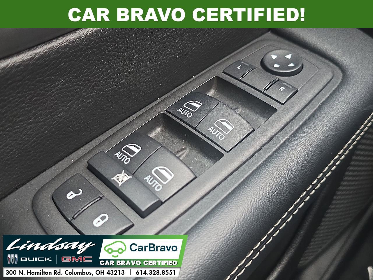 Used 2025 Chrysler Pacifica Select FWD image 24