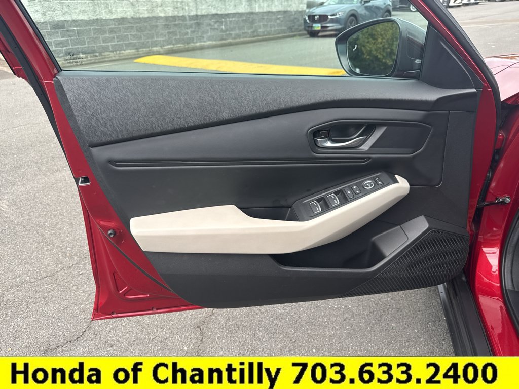 Certified 2025 Honda Accord SE image 19