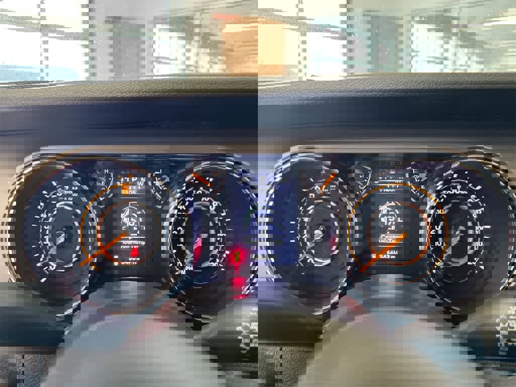 Used 2020 Jeep Wrangler Sport image 32