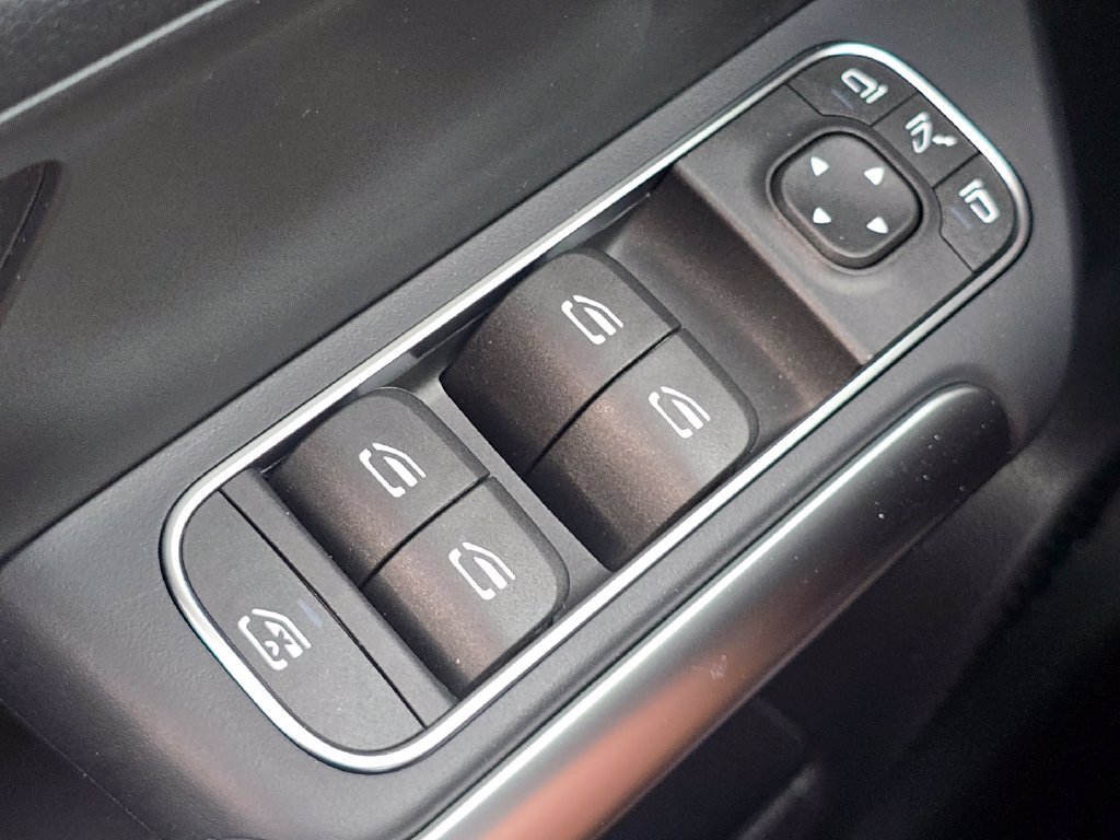 New 2026 Mercedes-Benz GLA 250 4MATIC image 26