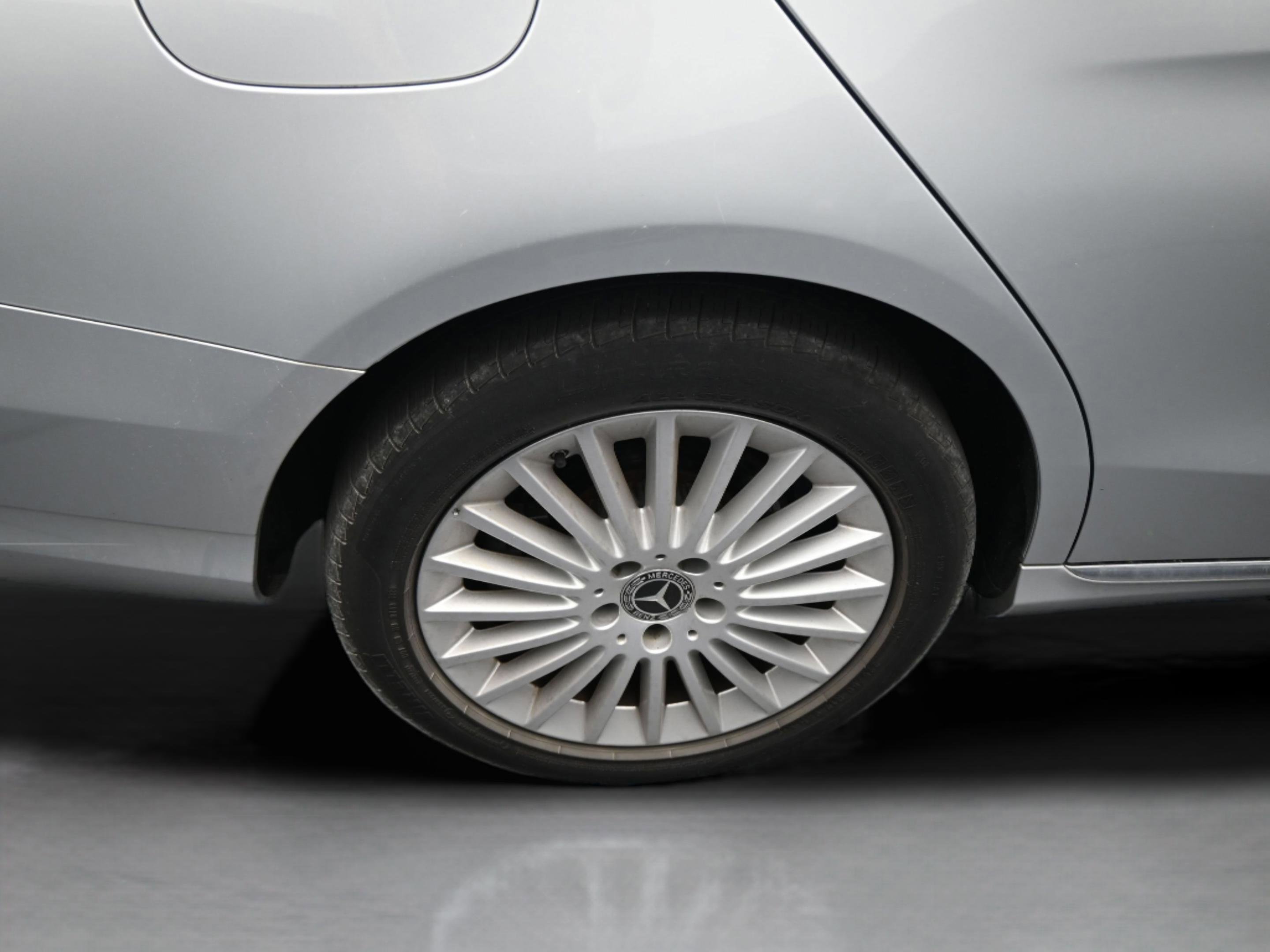 Used 2017 Mercedes-Benz C 300 4MATIC Sedan w/ Premium 3 Package image 40