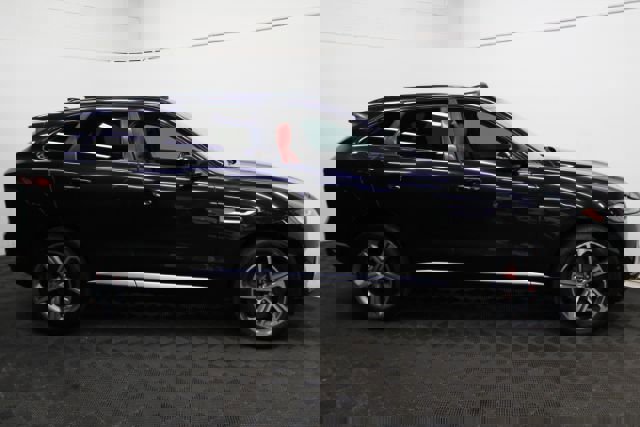 Used 2017 Jaguar F-PACE S image 5