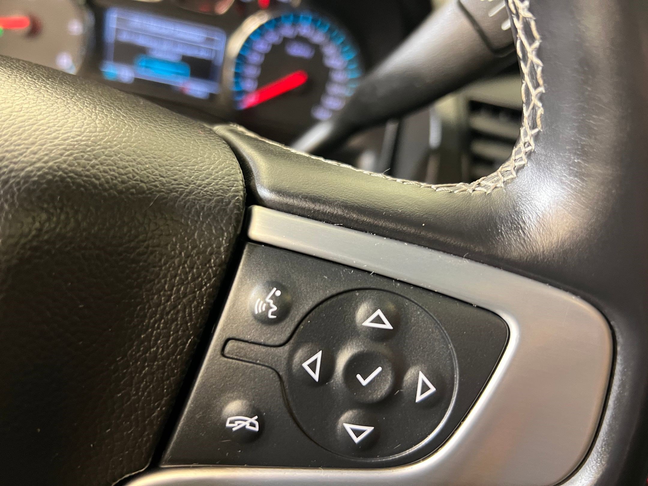 Used 2020 GMC Yukon SLT w/ Value Plus Edition image 17