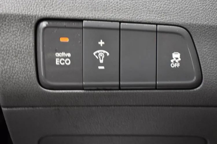 Used 2014 Hyundai Elantra SE FWD image 21