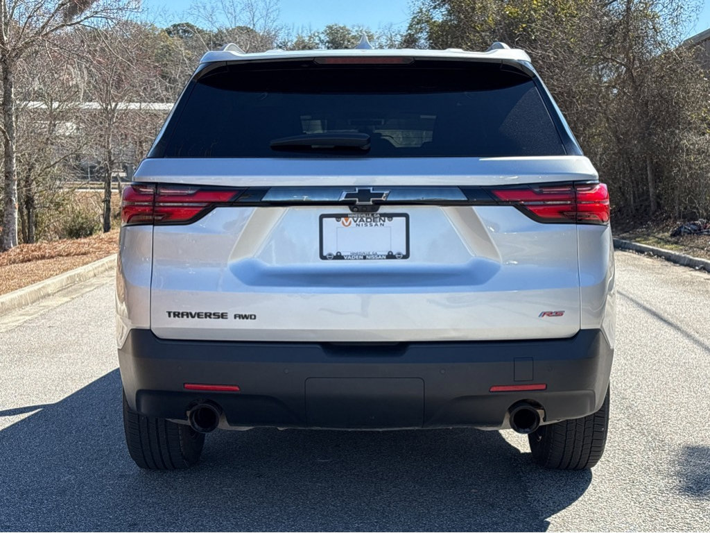 Used 2022 Chevrolet Traverse RS AWD/4WD image 18