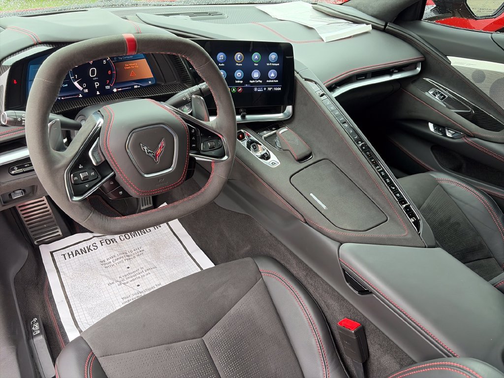 Used 2022 Chevrolet Corvette Stingray Premium Conv w/ Z51 Performance Package RWD image 9