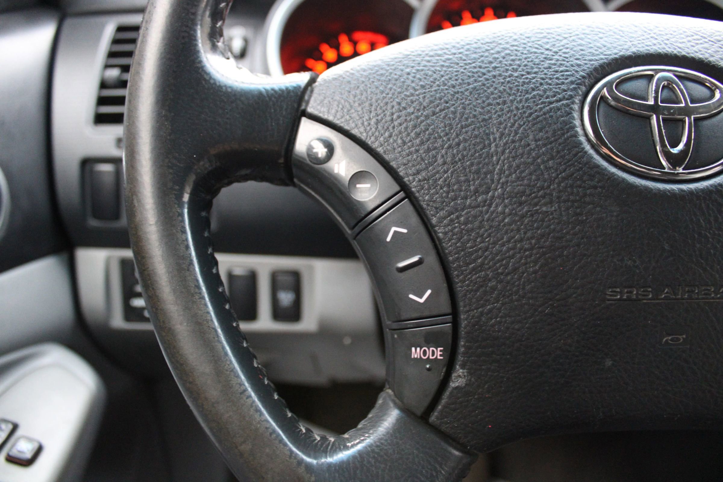 Used 2011 Toyota Tacoma 4x4 Access Cab w/ SR5 Pkg #2 image 7