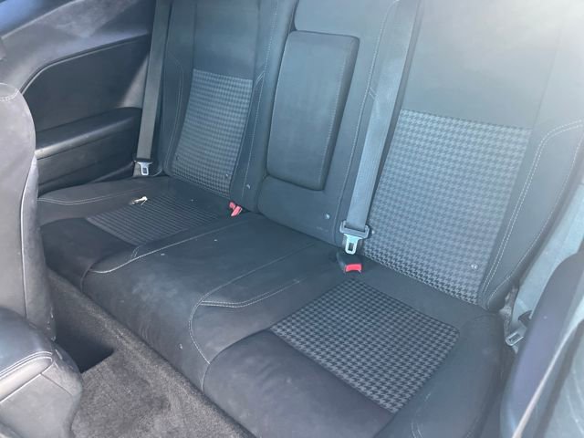 Used 2015 Dodge Challenger SXT image 13