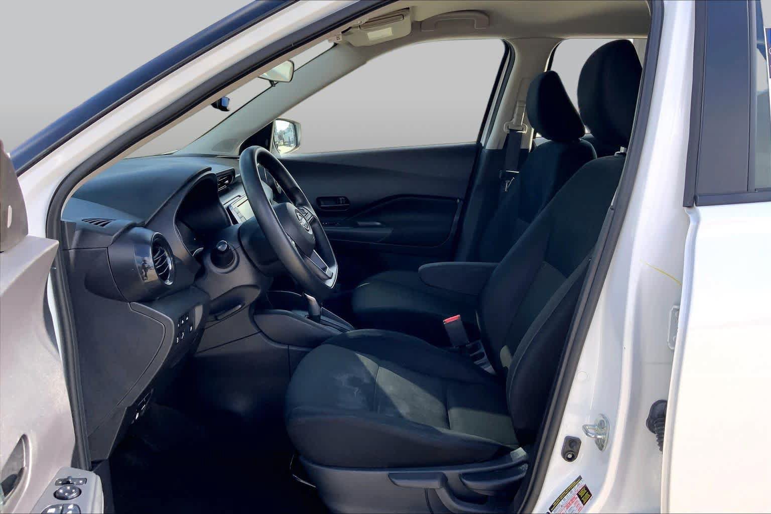 Used 2024 Nissan Kicks S FWD image 8
