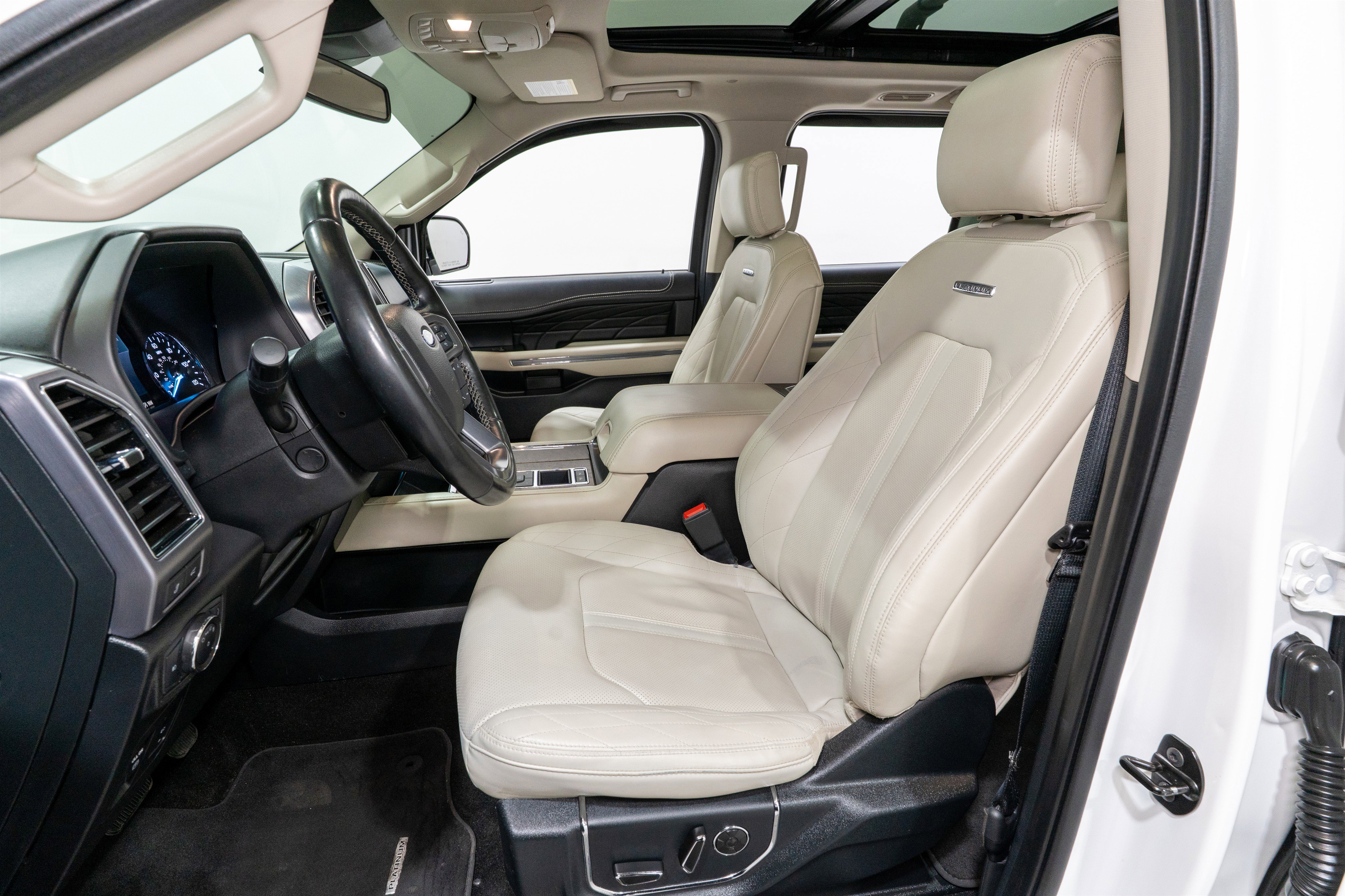 Used 2020 Ford Expedition Platinum image 18