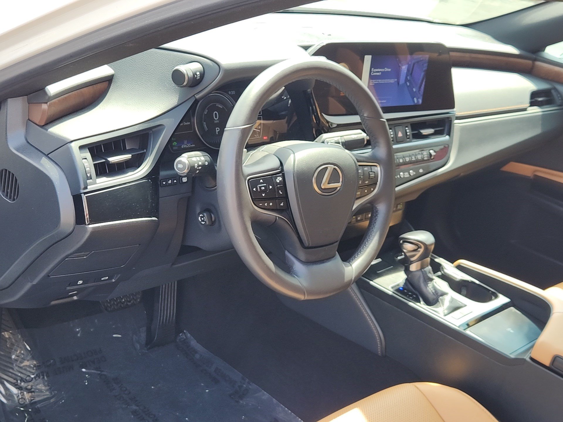 Used 2023 Lexus ES 300h w/ Premium Package FWD image 11