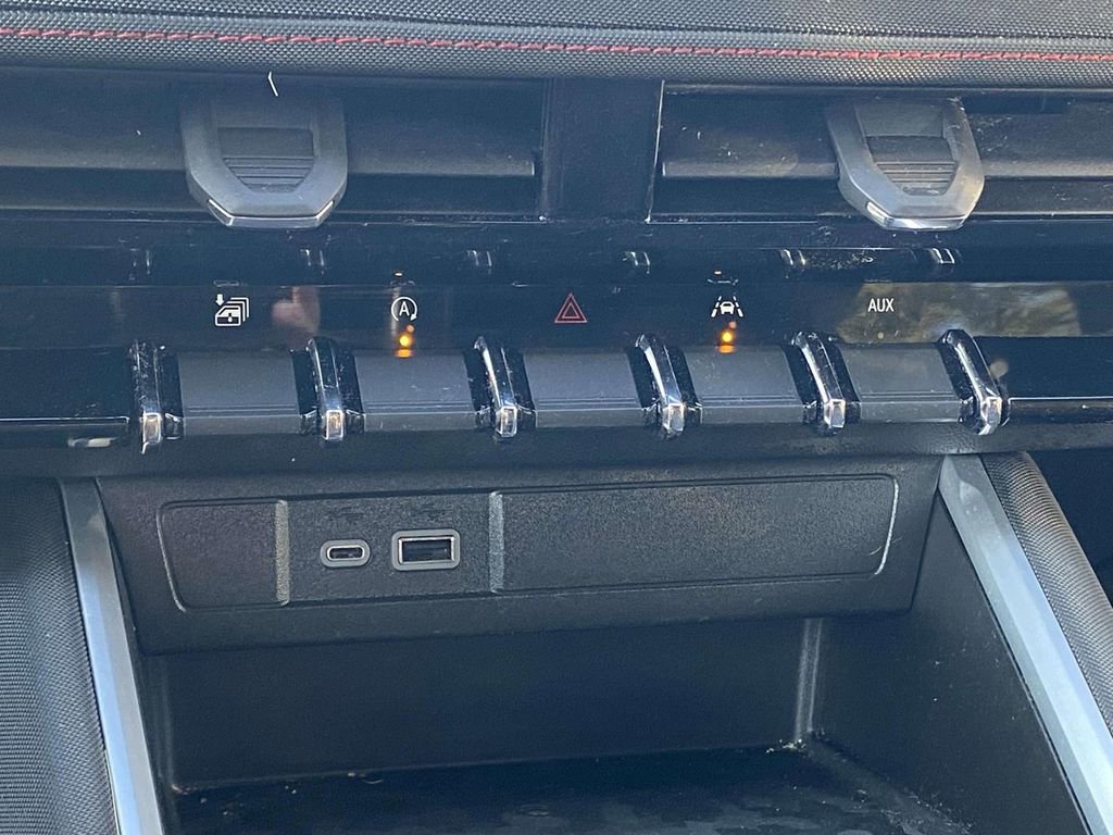 Used 2023 Chevrolet Colorado Z71 w/ Z71 Convenience Package 2 image 26