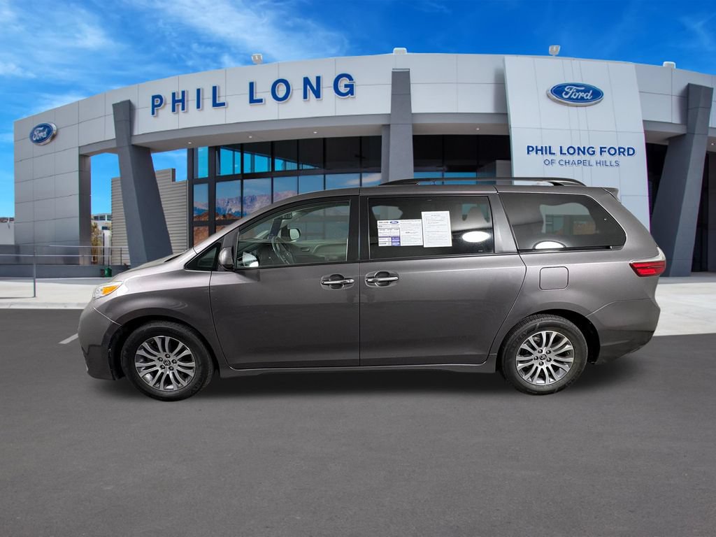 Used 2020 Toyota Sienna XLE FWD video 2