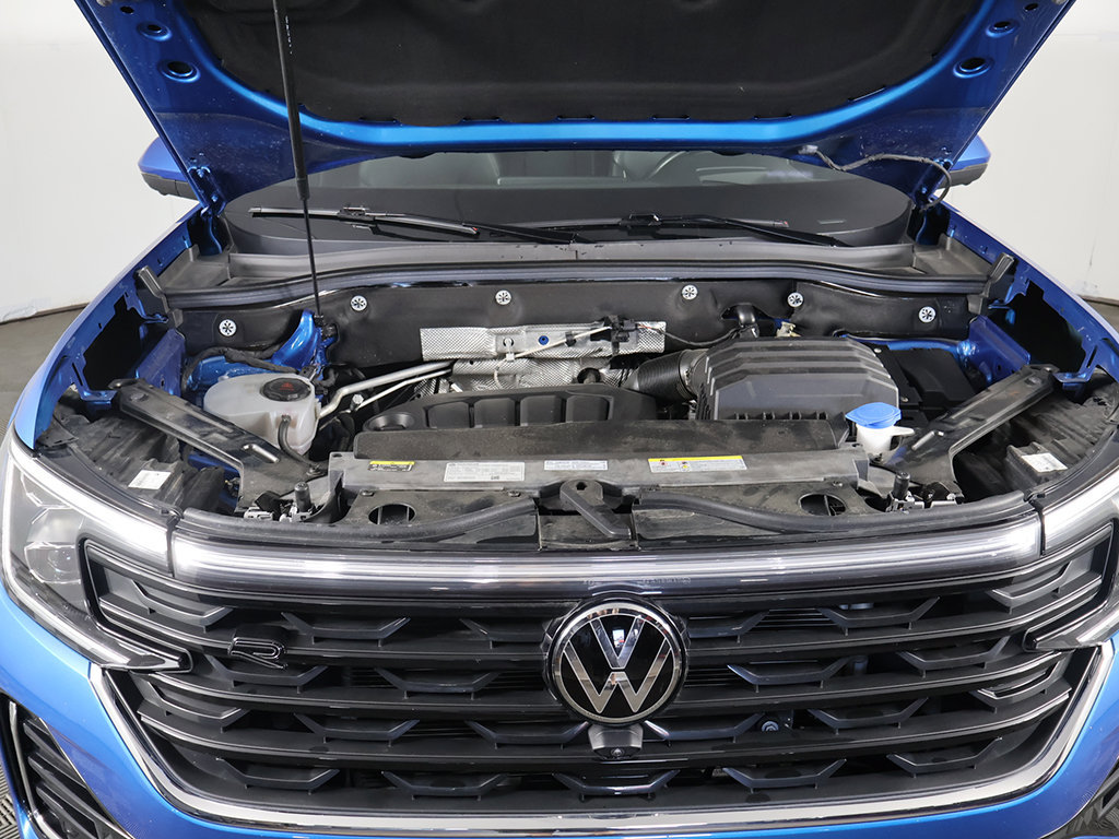 Used 2024 Volkswagen Atlas Cross Sport SEL Premium R-Line AWD/4WD image 23