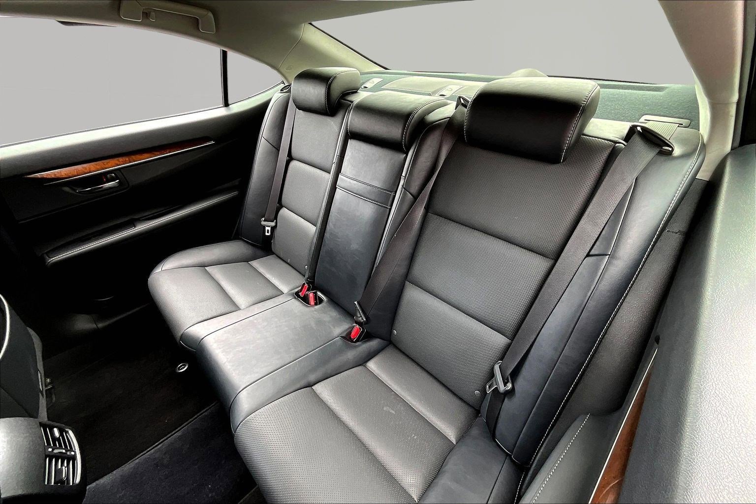 Used 2015 Lexus ES 350 w/ Premium Package FWD image 21