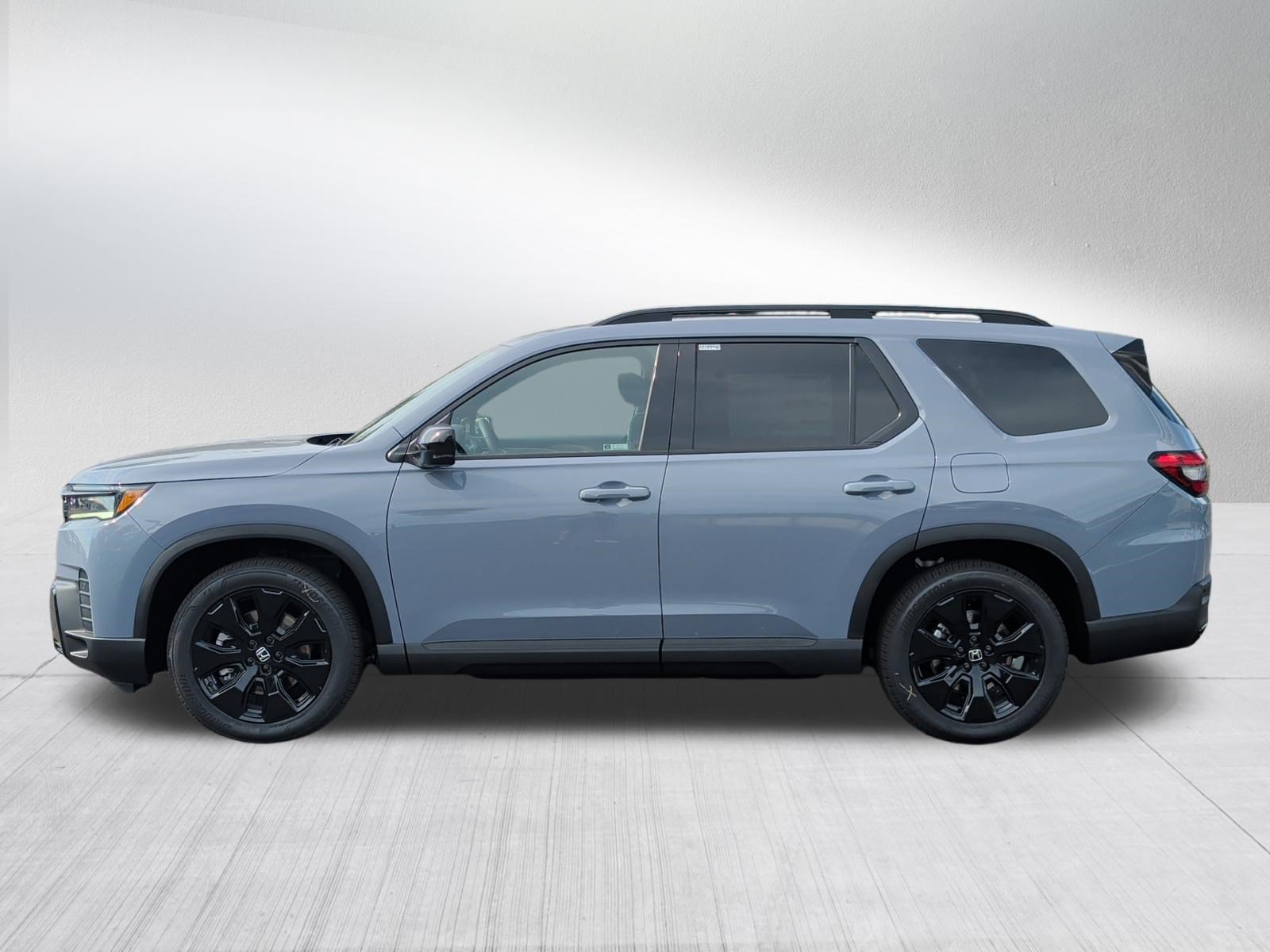 New 2026 Honda Pilot Black Edition image 4