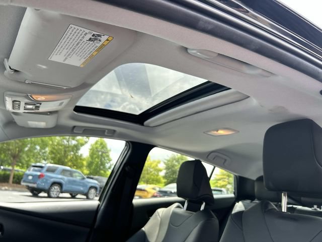 Used 2022 Toyota Prius Limited w/ Premium Convenience Package FWD image 22