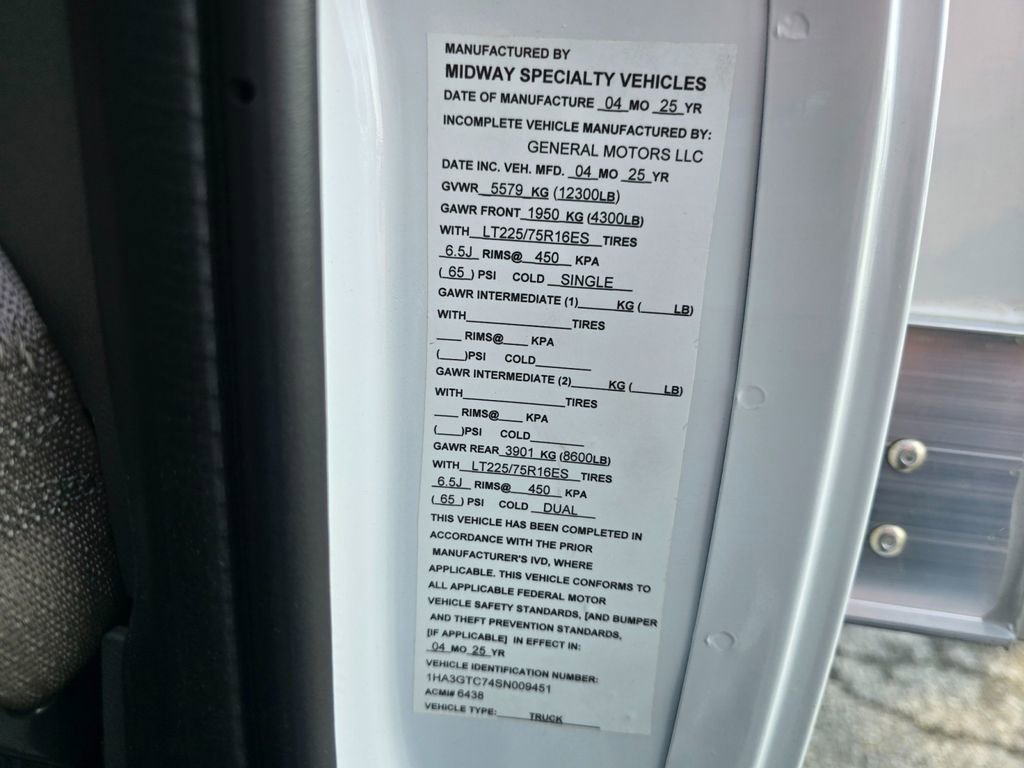 New 2025 Chevrolet Express 3500 w/ Power Convenience Package image 5