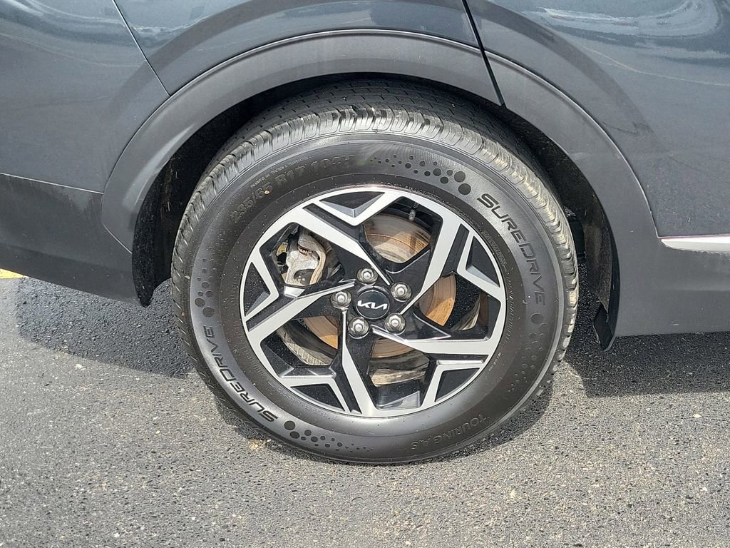 Used 2025 Kia Sportage LX FWD image 6