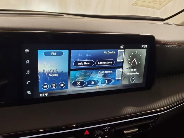 Used 2025 Nissan Kicks SR image 22