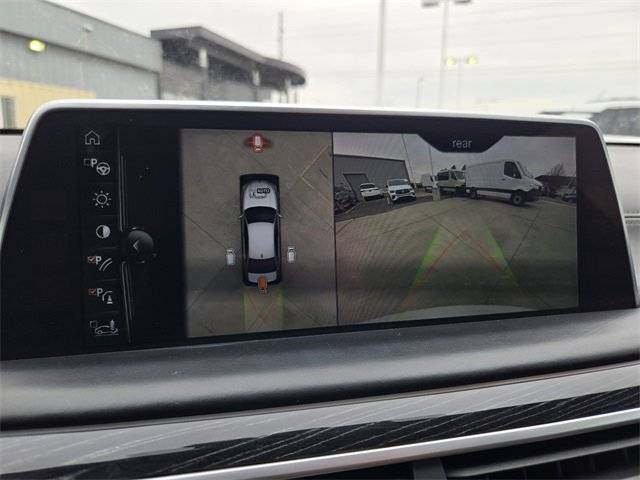 Used 2017 BMW 740i xDrive 740i xDrive image 26