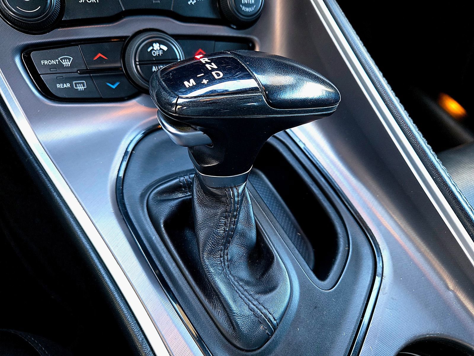 Used 2022 Dodge Challenger SXT w/ Plus Package image 18