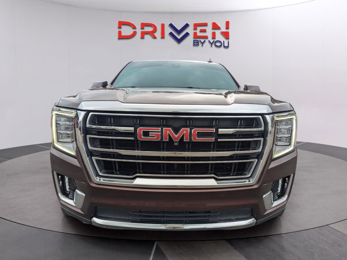 Used 2022 GMC Yukon XL SLT w/ SLT Luxury Package image 8