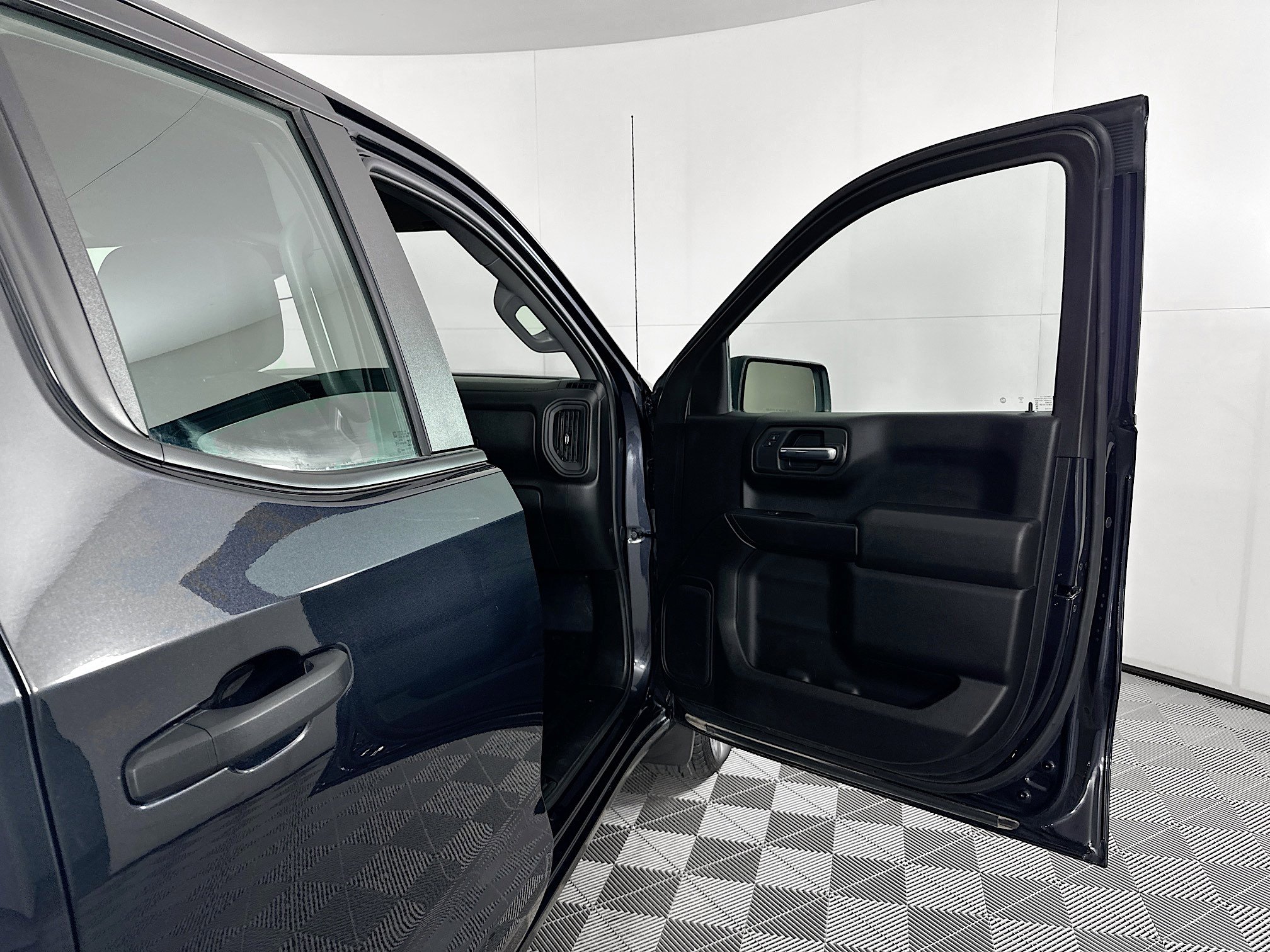 Used 2024 Chevrolet Silverado 1500 W/T image 29