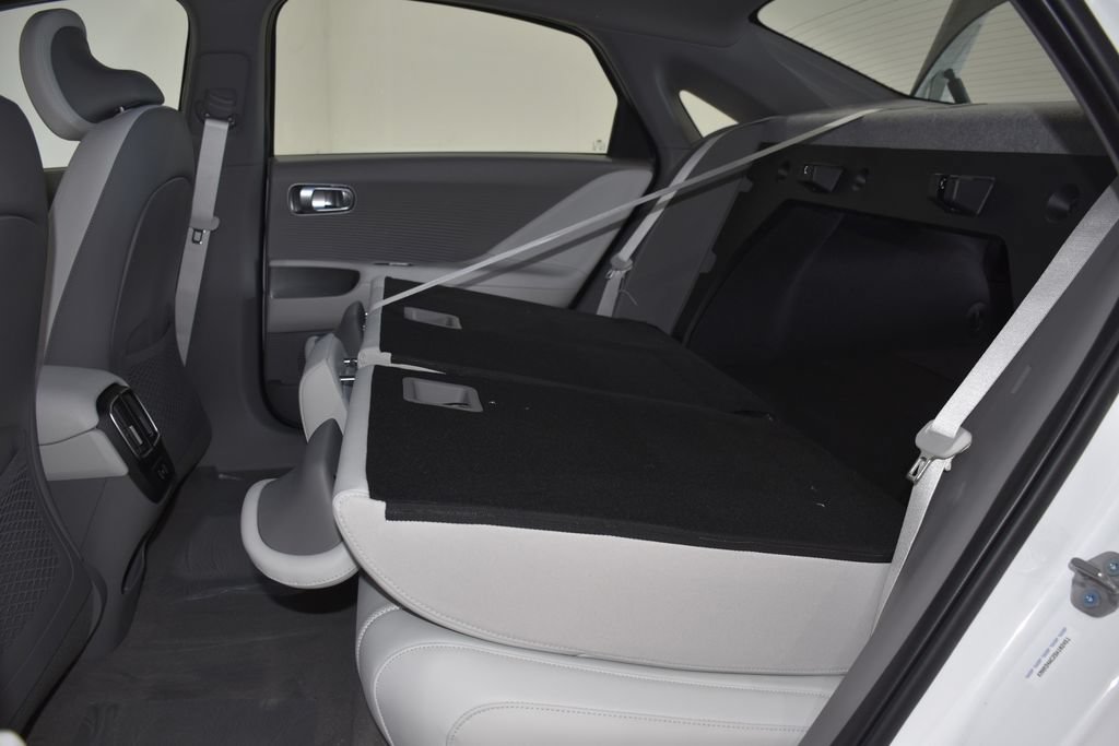 New 2025 Hyundai Ioniq 6 SEL AWD/4WD image 29