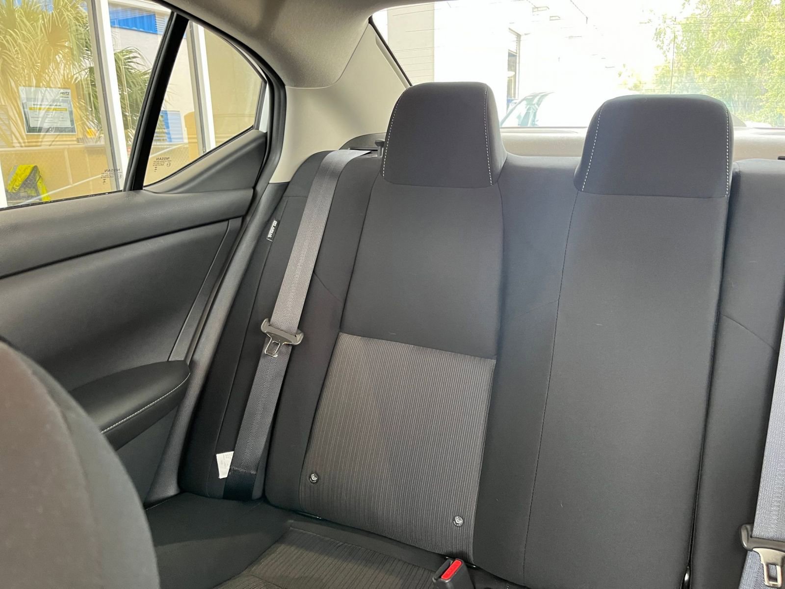 Used 2025 Nissan Sentra SV image 39