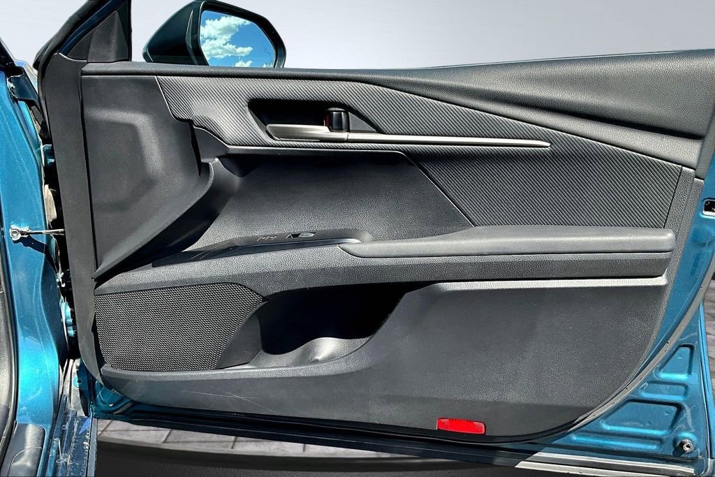 Used 2025 Toyota Camry SE image 24