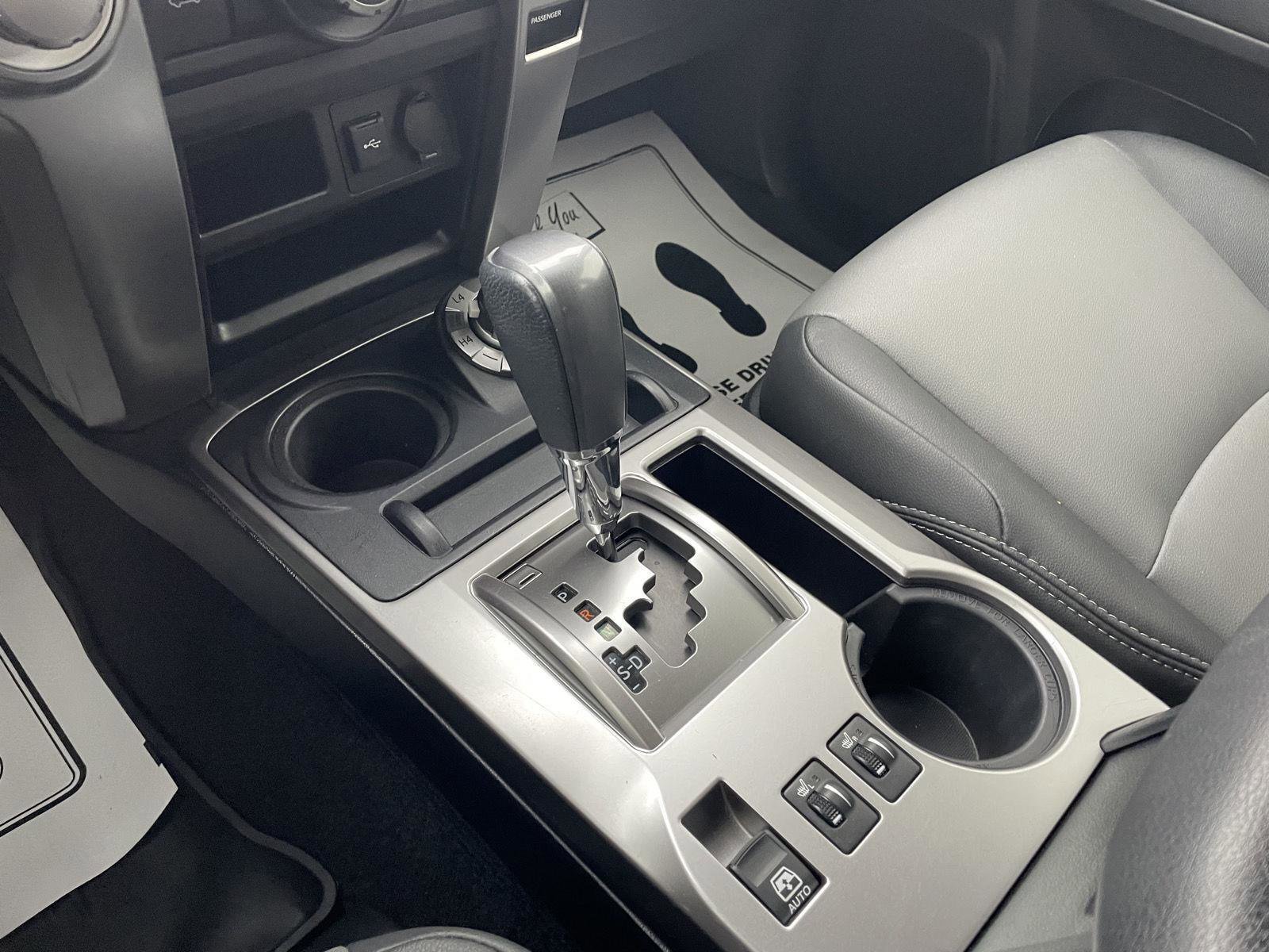 Used 2022 Toyota 4Runner SR5 Premium image 31