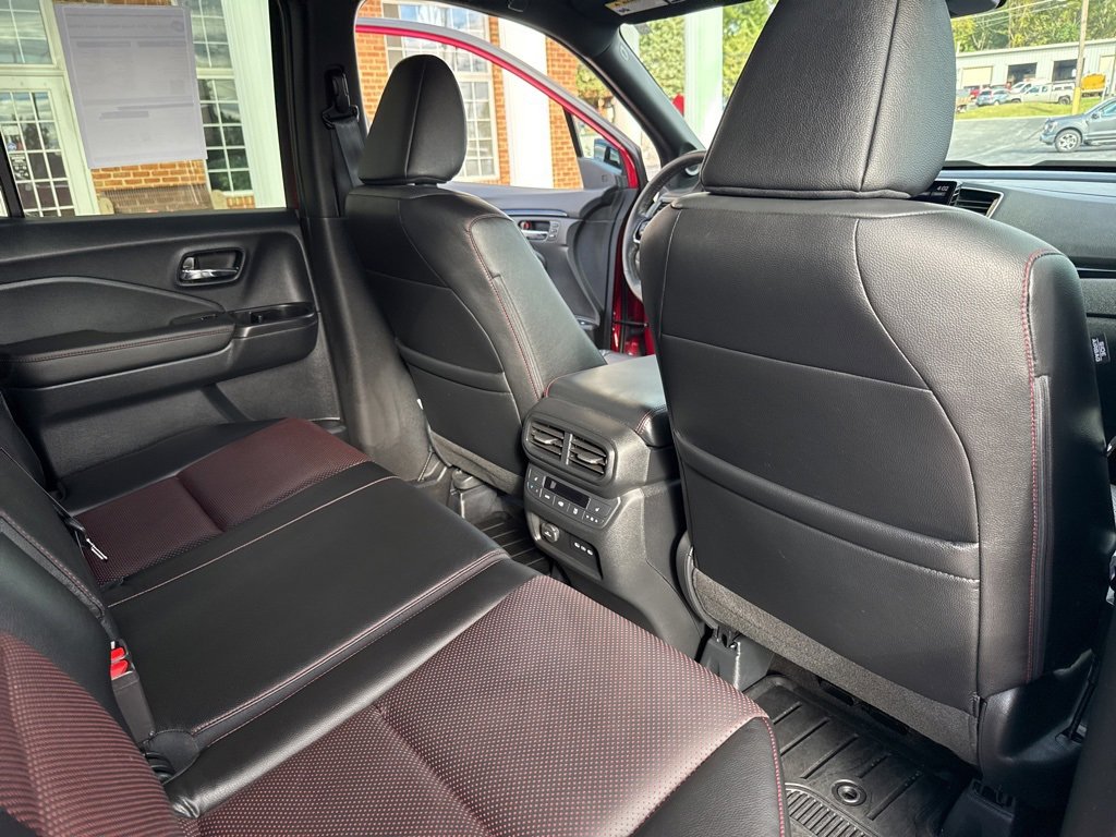 Used 2024 Honda Ridgeline Black Edition image 54