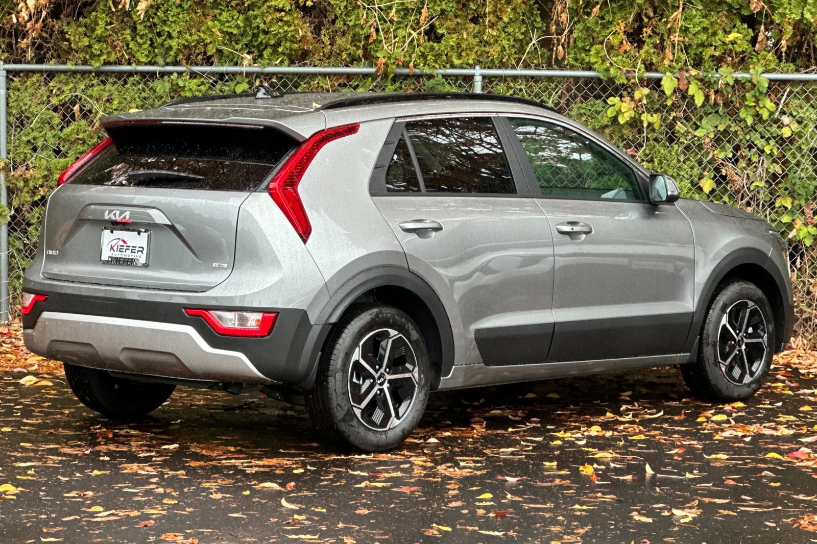 New 2025 Kia Niro EX image 3