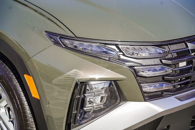 Used 2025 Hyundai Tucson SE image 11