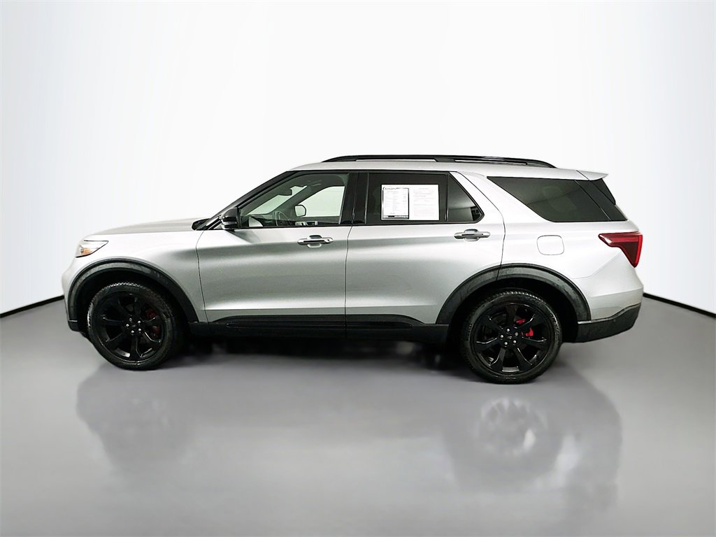 Used 2020 Ford Explorer ST w/ ST Street Pack image 4