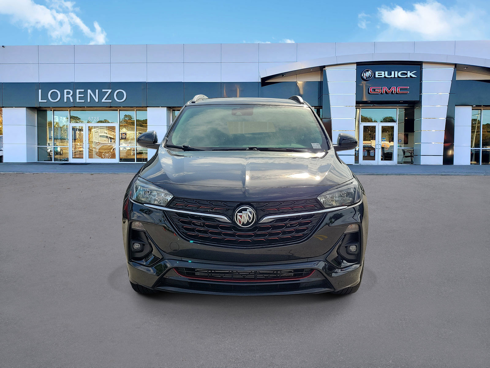 Used 2023 Buick Encore GX Select w/ Sport Touring Package FWD image 2