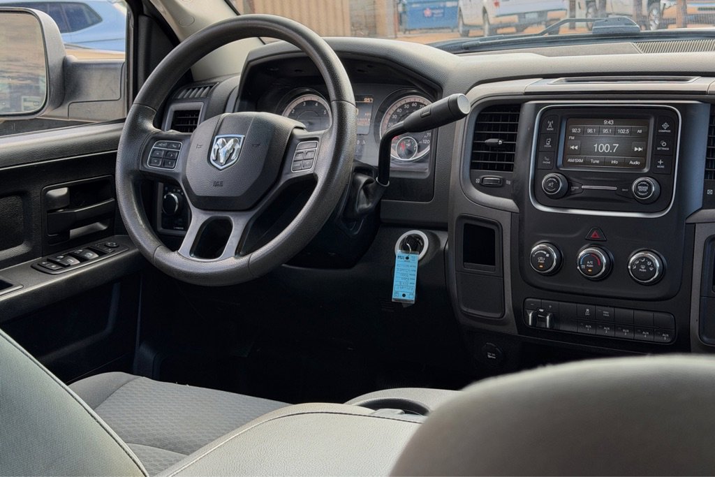 Used 2018 RAM 3500 Tradesman w/ Chrome Appearance Group AWD/4WD image 13