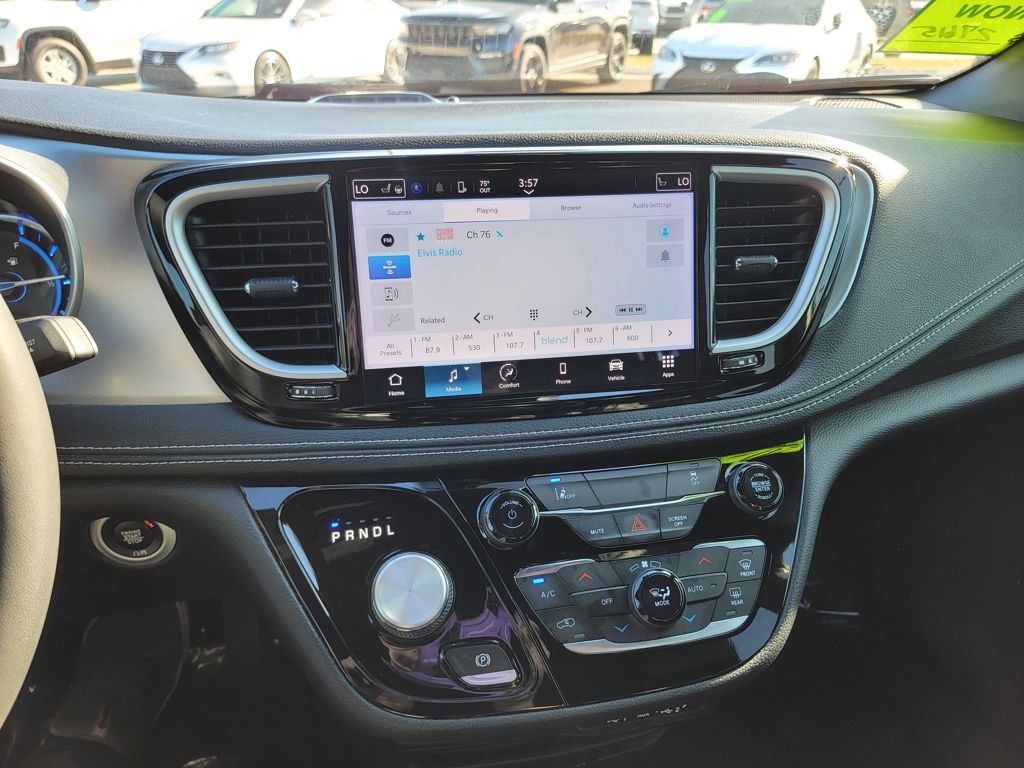 Used 2022 Chrysler Pacifica Touring-L w/ S Appearance Package image 20