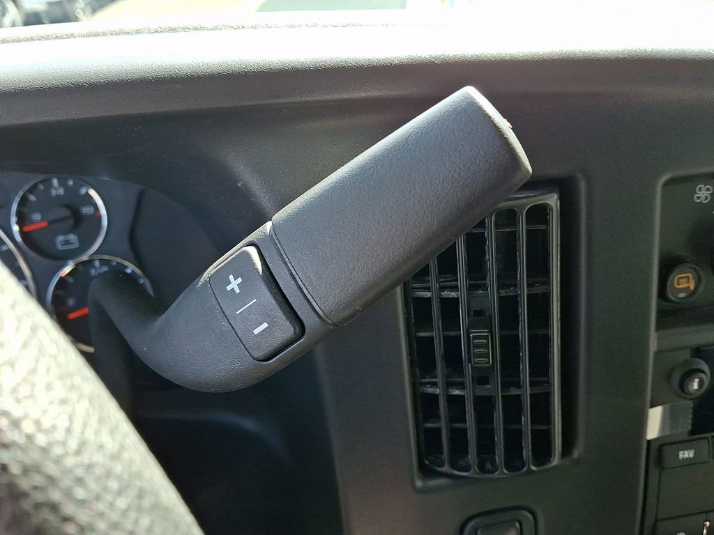 Certified 2025 Chevrolet Express 2500 w/ Driver Convenience Package image 15