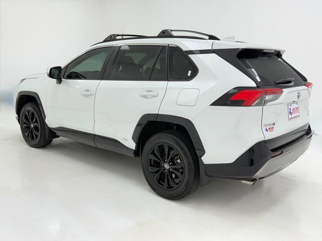 Used 2024 Toyota RAV4 SE w/ Convenience Package image 37