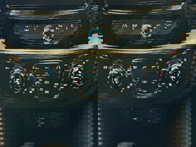 Used 2021 Chevrolet Traverse Premier w/ Redline Edition AWD/4WD image 21