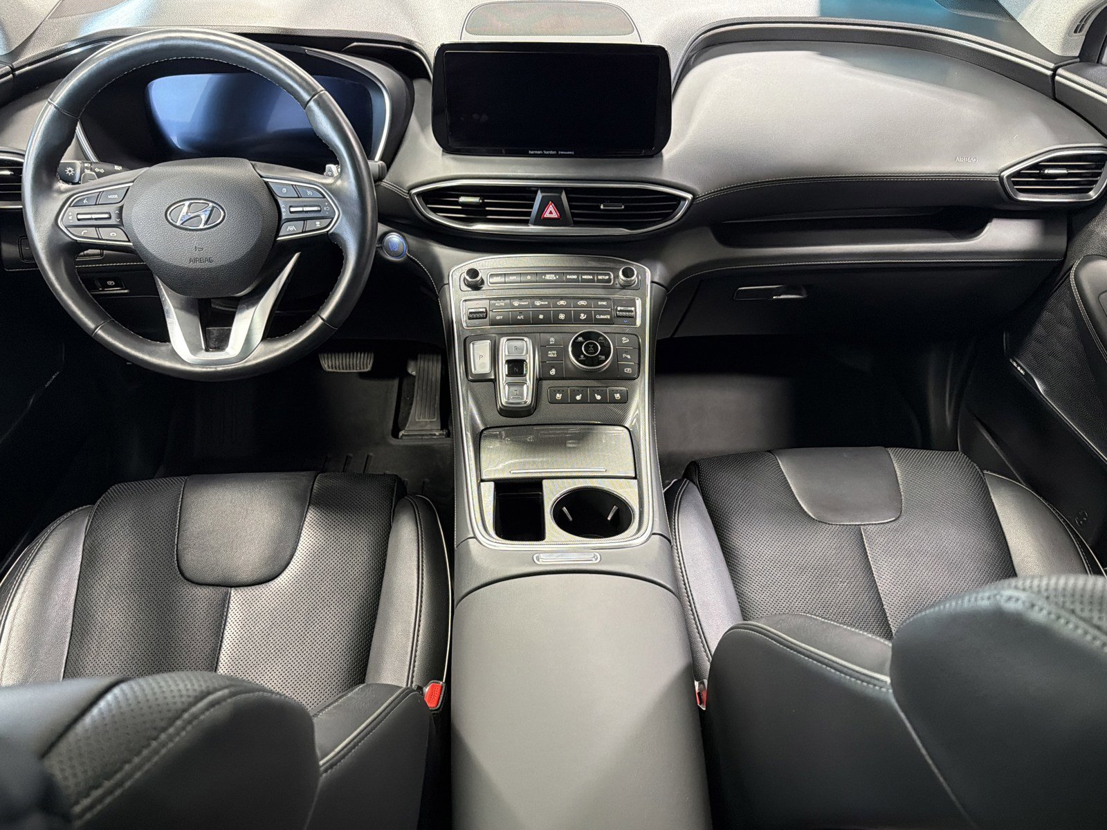 Used 2022 Hyundai Santa Fe Limited w/ Cargo Package image 10